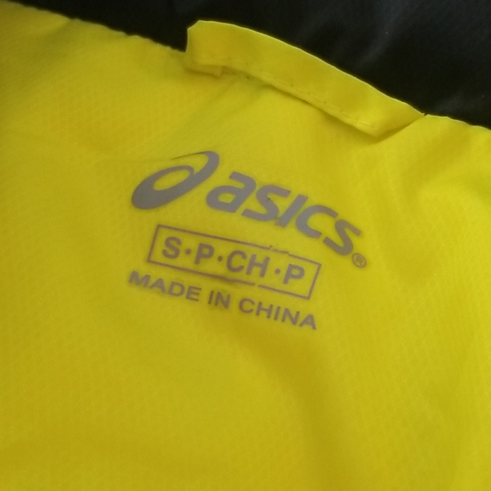 Running Jacket - Picture 3 of 8